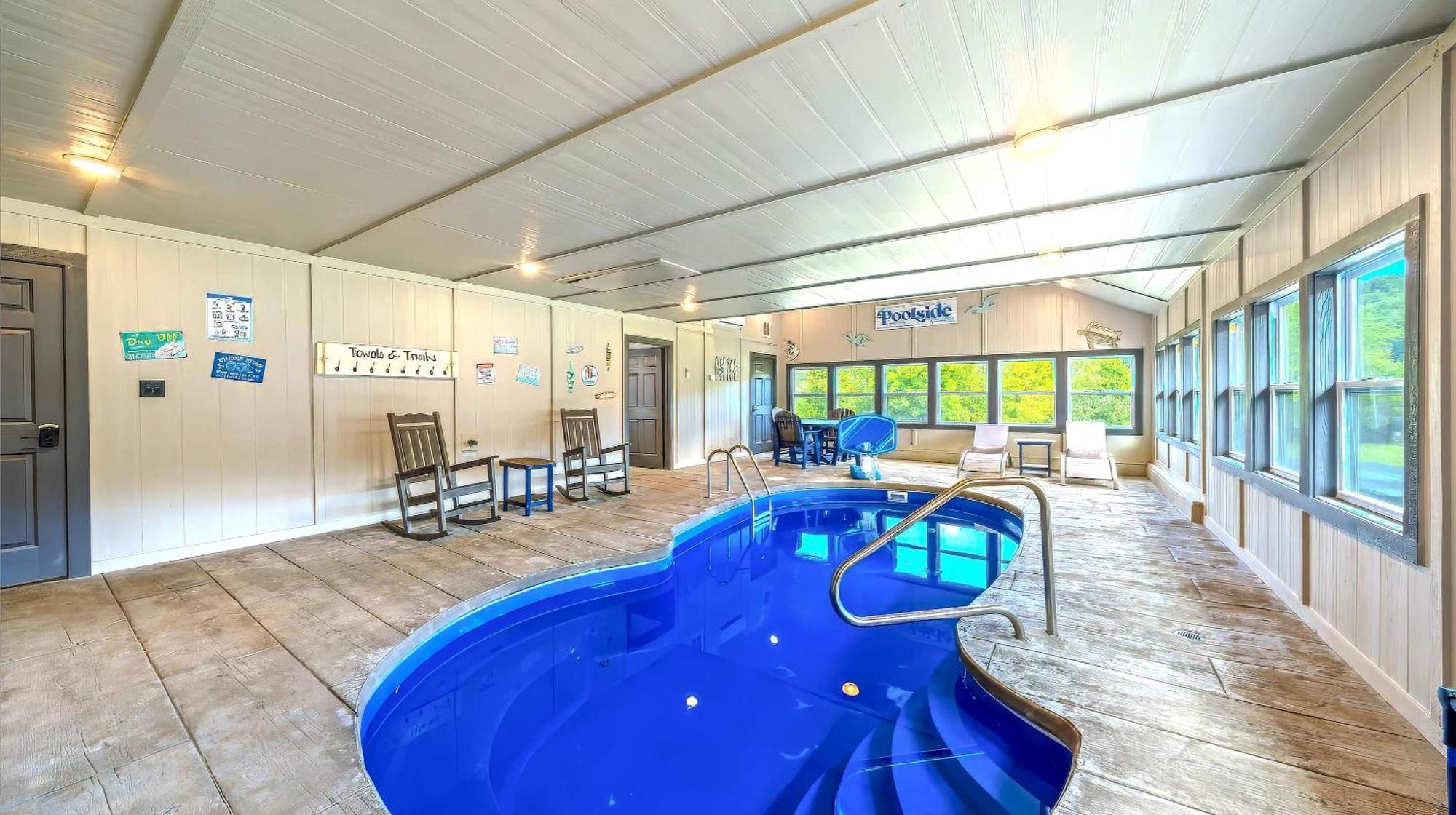 Poolside At Autumn Woods - Pool, Theater, Fireplace, Firepit, Arcade Sevierville Ngoại thất bức ảnh