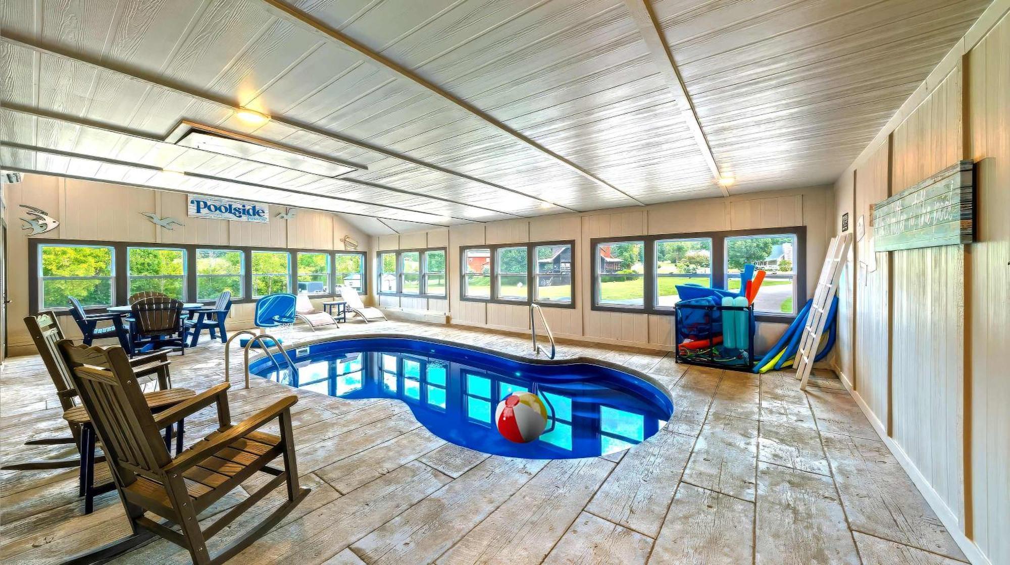 Poolside At Autumn Woods - Pool, Theater, Fireplace, Firepit, Arcade Sevierville Ngoại thất bức ảnh